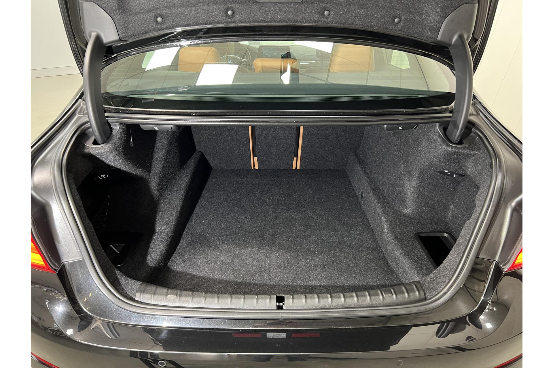 BMW 5 Serie 520d High Executive*DAKJE*HUD*CRUISE*NAVI.PROF*LED